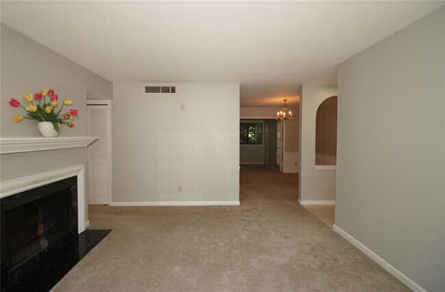 Building Photo - 68 La Rue Pl NW