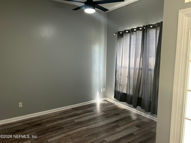 Foto del edificio - 1804 Northglen Cir