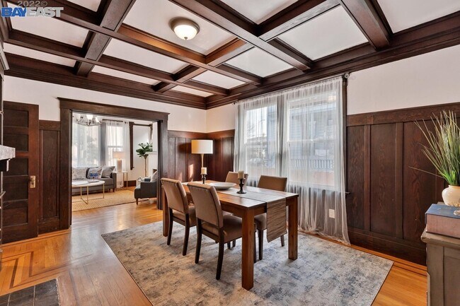 Foto del edificio - 541 Foothill Blvd