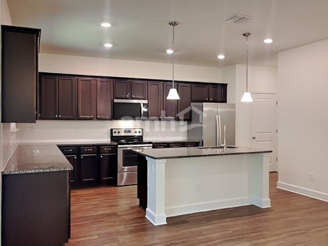 Building Photo - 1847 Silver Point