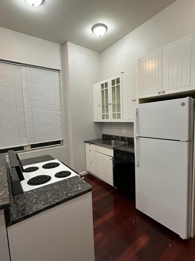 Foto del edificio - 2215 Eutaw Pl