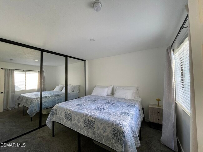 Foto del edificio - 6524 Stoney View Ln