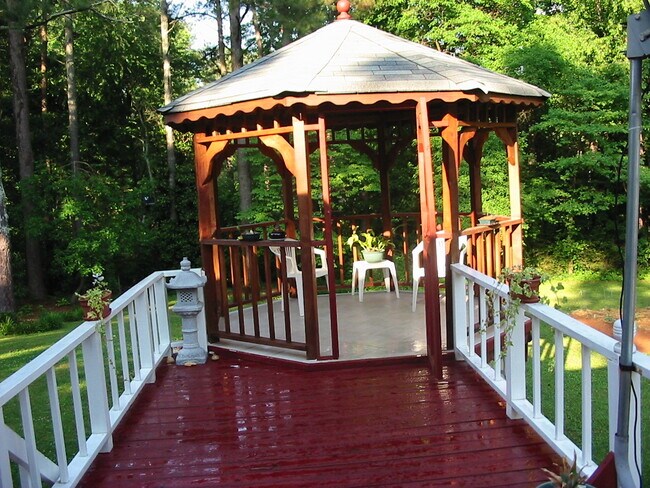 Foto del edificio - 365 Terrydale Dr SE