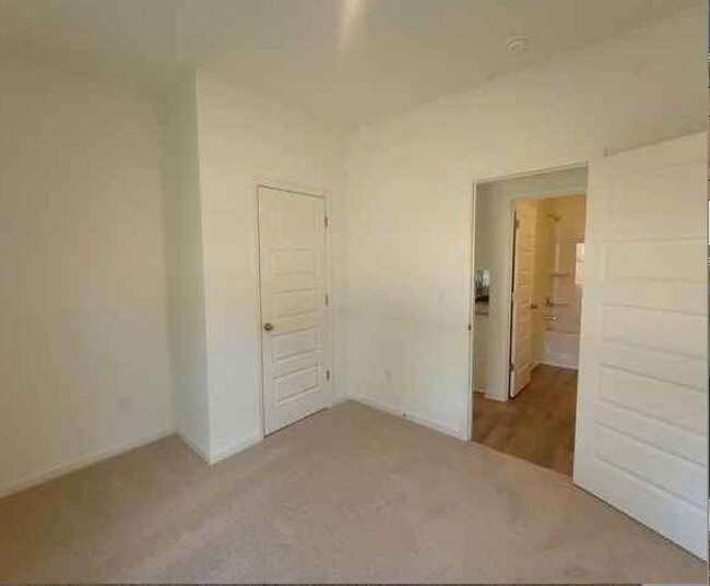 Foto del edificio - 2028 Eaton Pl