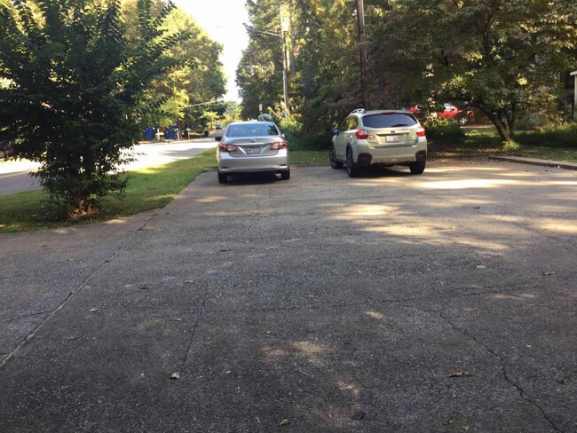 Foto del edificio - 3901 Greenleaf St