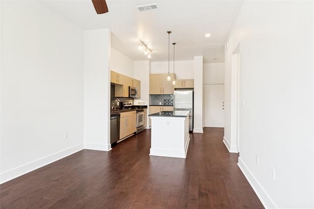 Foto del edificio - 4414 Cedar Springs Rd
