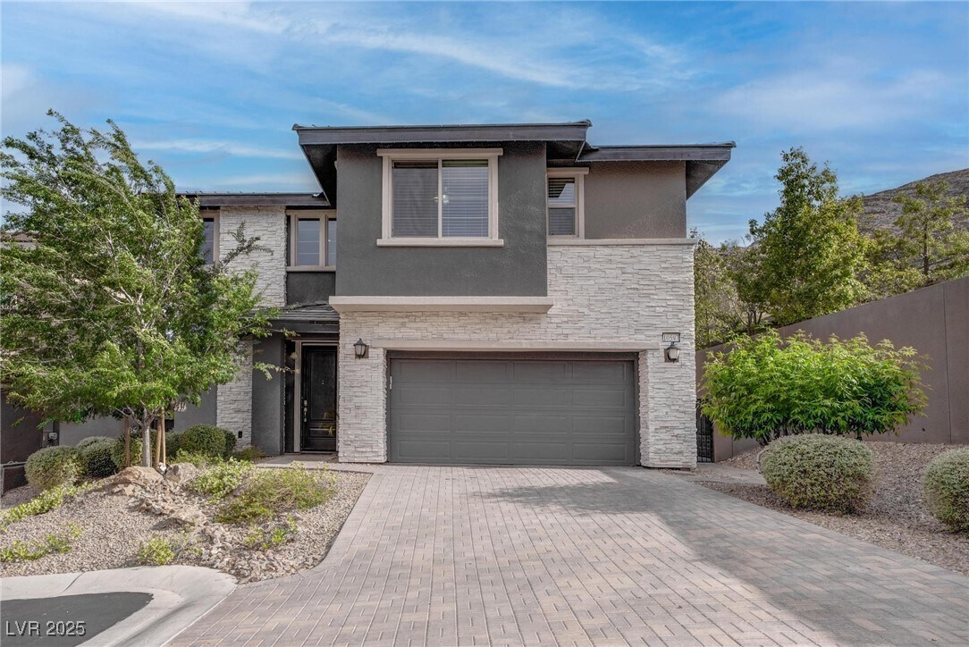 Primary Photo - 10597 Cloud Whisper Dr