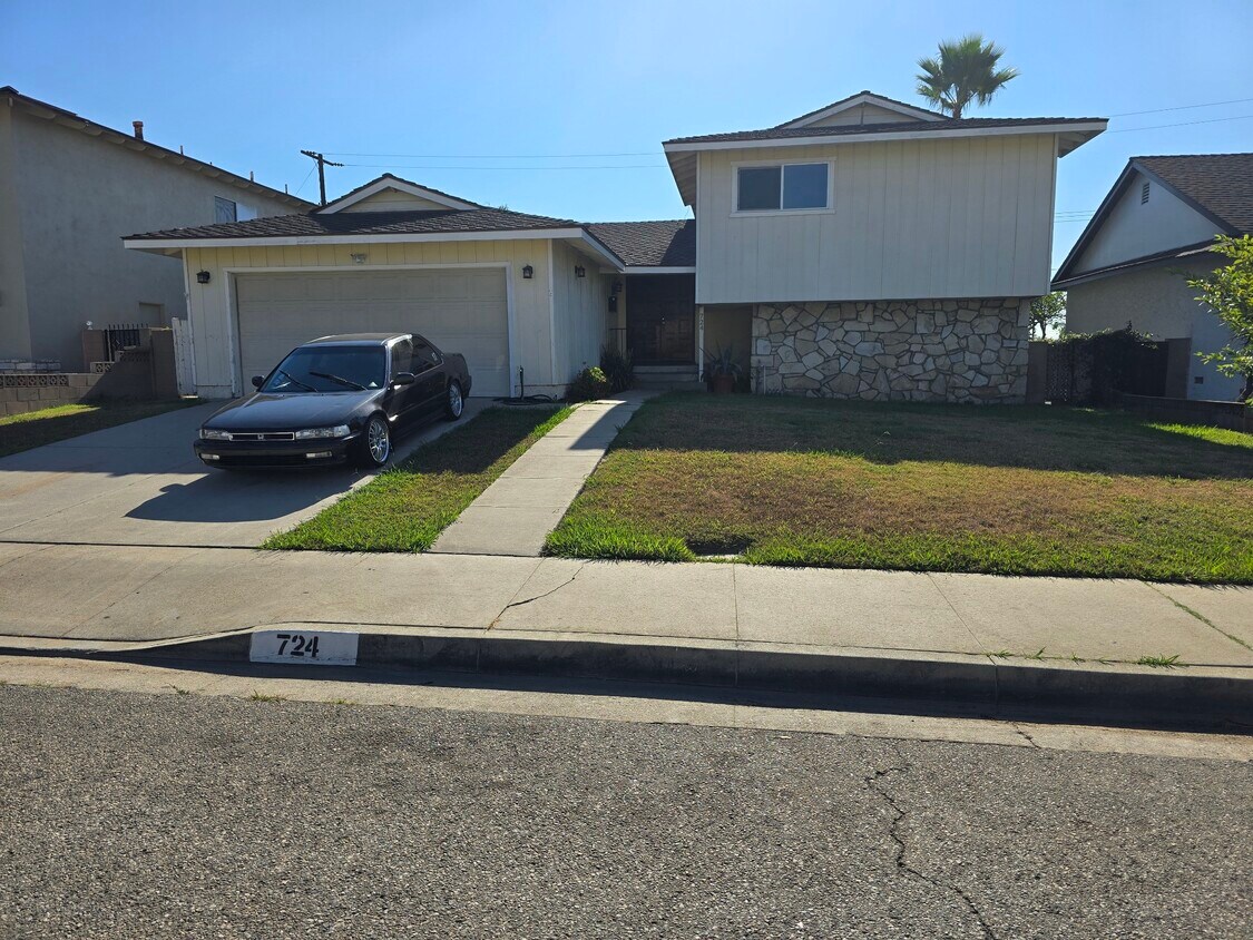 Foto principal - 724 N 1st St