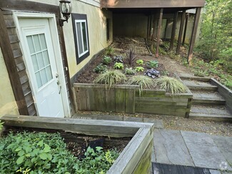Building Photo - 2000 Huntwood Dr