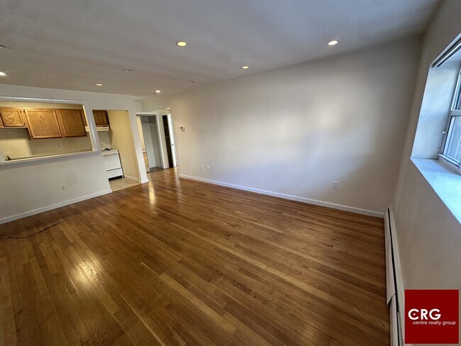 Building Photo - 33-34 Gardner St. Unit U5