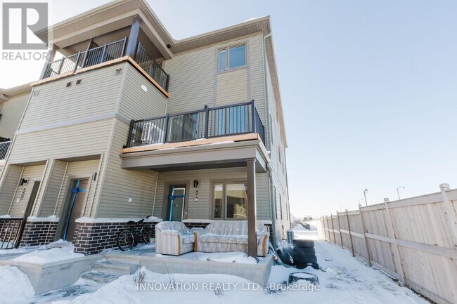 Building Photo - 108 Parnian Private