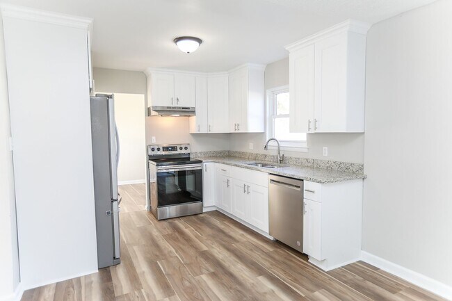 Foto del edificio - Spacious Home Near Bow Creek & Lynnhaven Mall