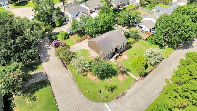 Foto del edificio - 19503 Mission Mill Ln