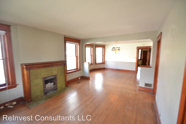 Foto del edificio - 2855-2857 Observatory Ave
