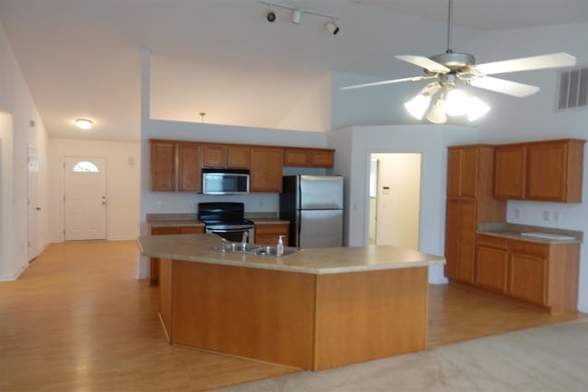 Building Photo - 101 Lepore Ln