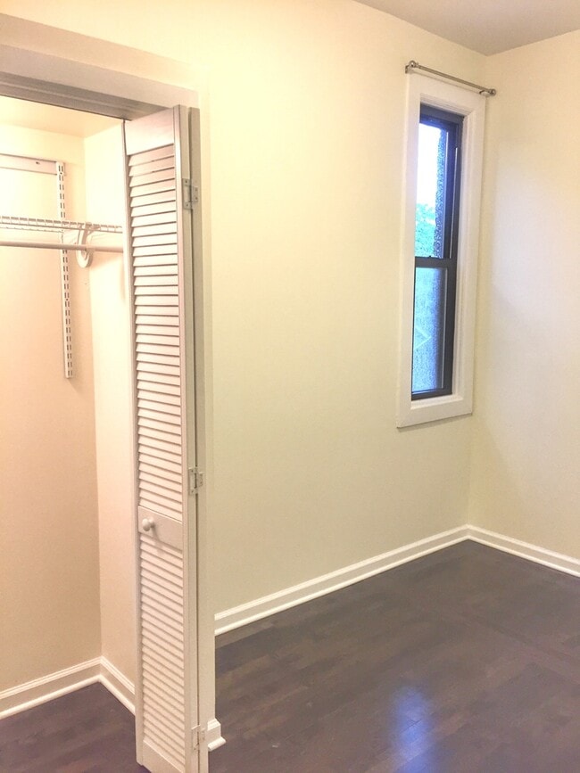 Foto del edificio - 1421 W Huron St