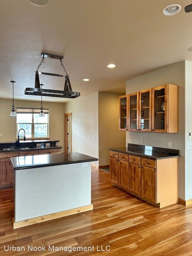 Building Photo - 3 br, 2.5 bath House - 418 Enterprise Blvd...