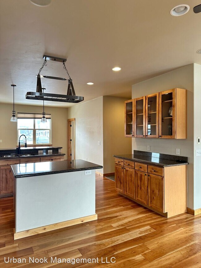 Foto del edificio - 3 br, 2.5 bath House - 418 Enterprise Blvd...