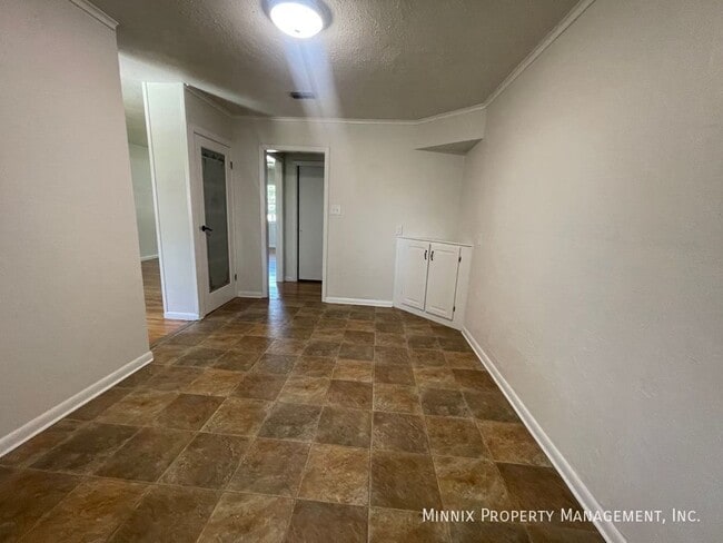 Building Photo - 3608 Lynette Dr