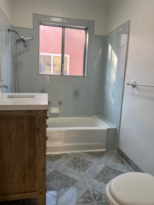 Foto del edificio - 2749 Orchard Pl