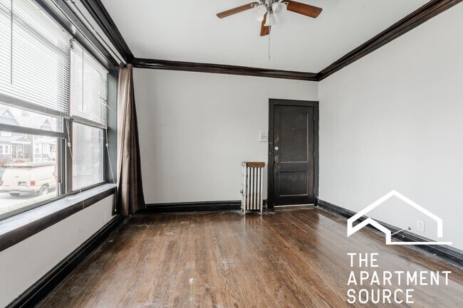 Building Photo - 3827 N Drake Ave