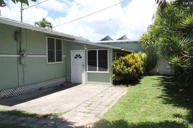 Building Photo - 717 Oneawa St