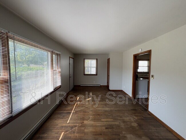 Foto del edificio - 6212 Eastridge Dr