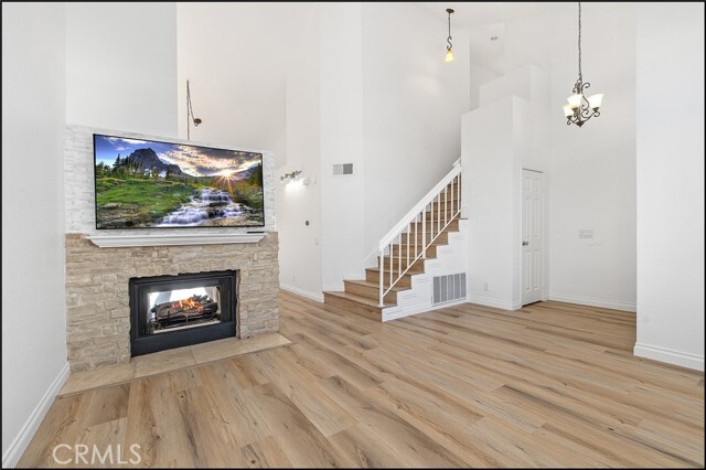 Building Photo - 6 Firecrest Ln