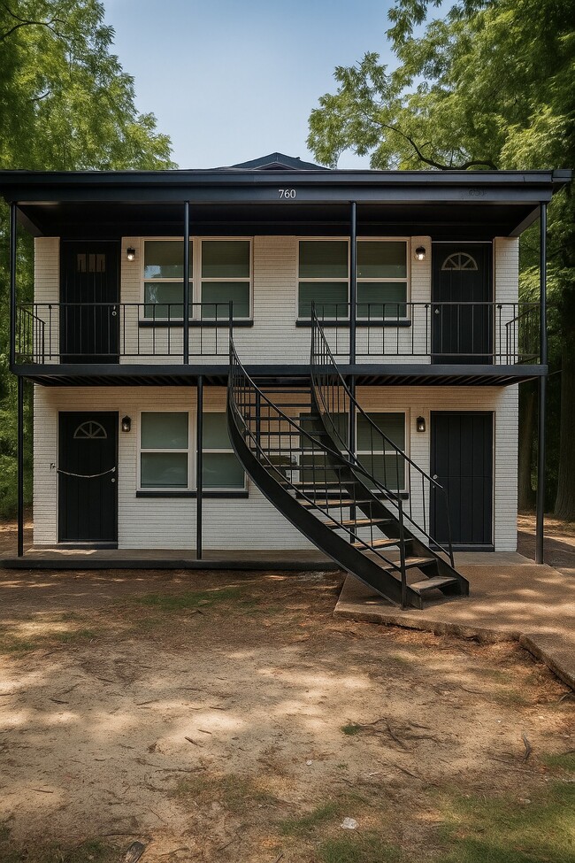 Building Photo - 760 Richmond Ave