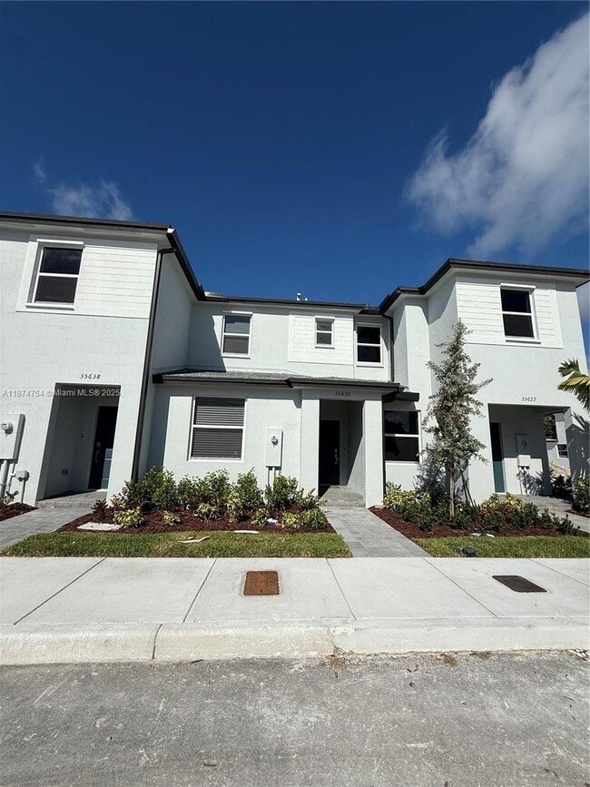 Building Photo - 35630 SW 178th Ct