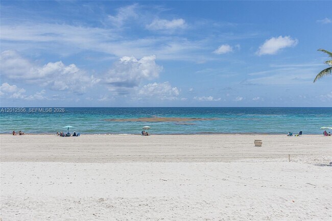 Foto del edificio - 1801 S Surf Rd
