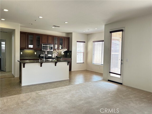 Foto del edificio - 1665 Gilliam Ct