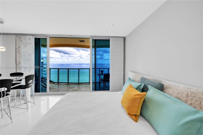 Foto del edificio - 2501 S Ocean Dr