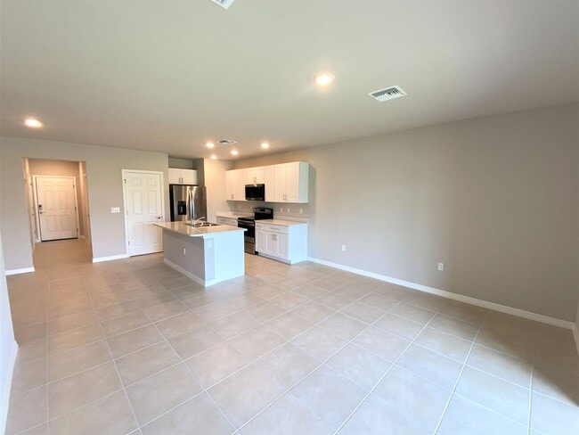 Building Photo - ** MEADOWOOD ** 3 BED / 2.5 BATH - TOWNHOME - GARAGE - NORTH NAPLES - ANNUAL RENTAL