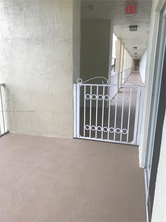 Foto del edificio - 10770 NW 66th St