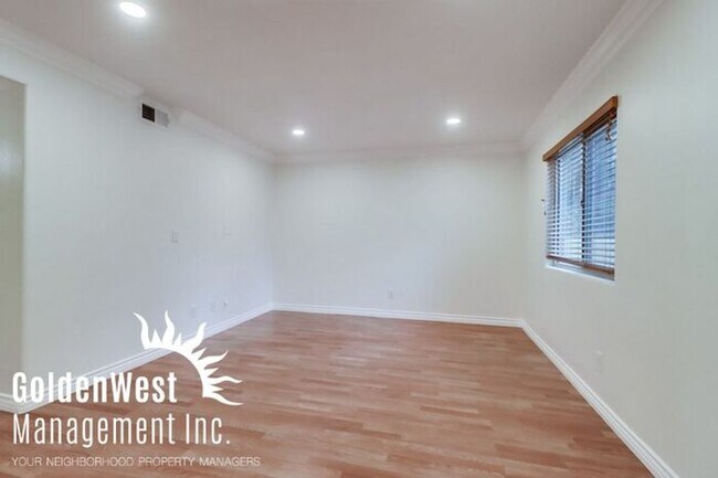 Foto del edificio - Upgraded 2Bdm 2Ba Condo in Gated Community...