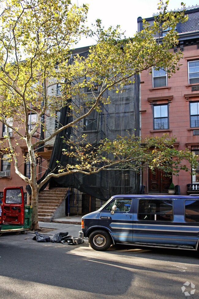 Foto del edificio - 132 Amity St