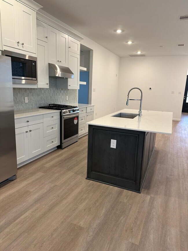 Foto del edificio - 27034 Golden Isle Ln