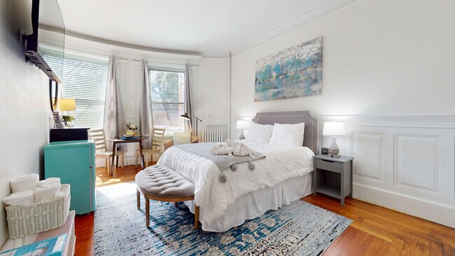 Foto del edificio - 1029 Beacon St