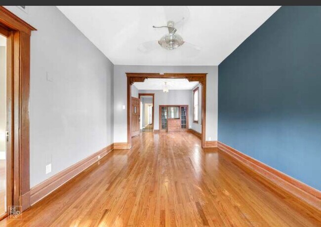 Building Photo - 1657 S Troy St