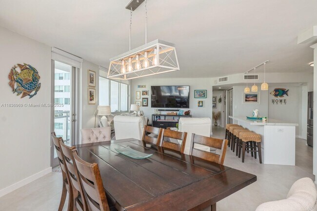 Building Photo - 7135 Collins Ave