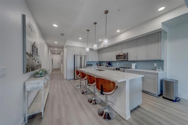 Building Photo - 400 150th Ave