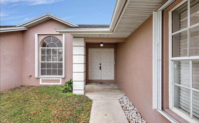Foto del edificio - 1751 SW Southworth Terrace