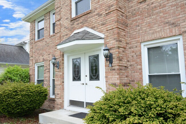 Building Photo - 152 Constitution Dr