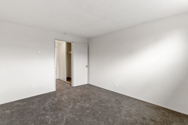 Foto del edificio - 11540 Pinehurst Way NE