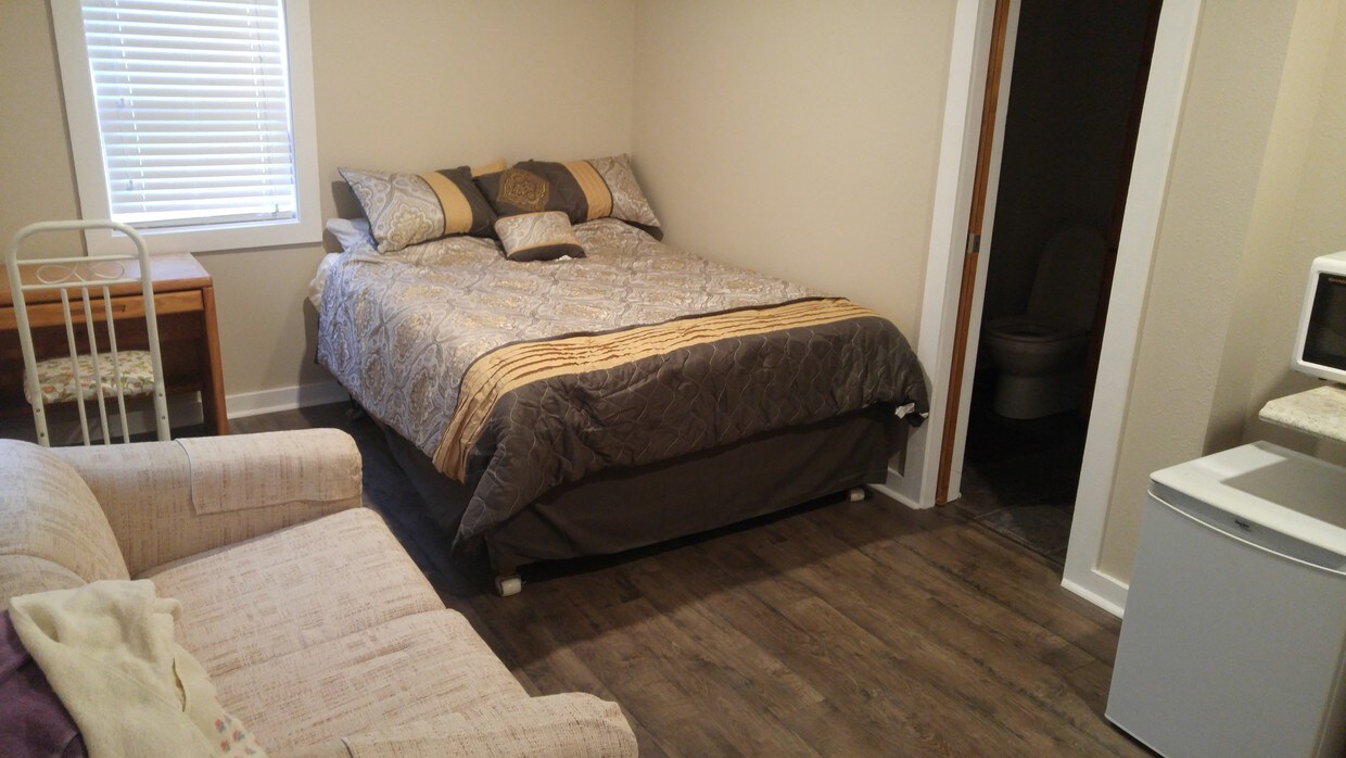 Bed and Living - 311 W 5th St