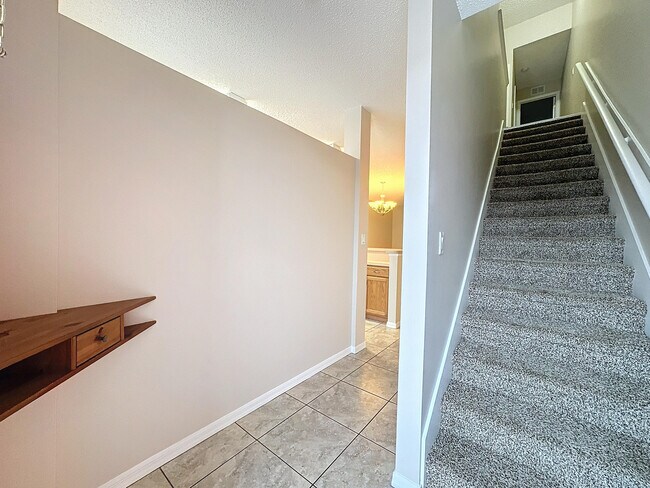 Building Photo - 296 Marion Pl
