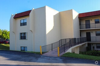 Building Photo - 2050 Oleander Blvd