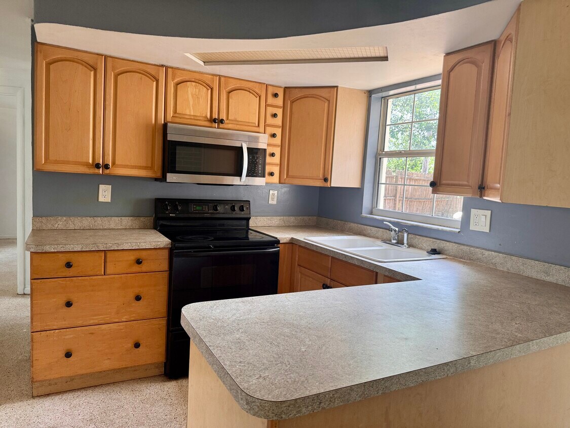 Foto del edificio - 4338 Beacon Square Dr