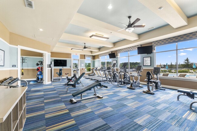 ¡Reemplaza tu suscripción al gimnasio con nuestro gimnasio completo! - Broxton Bay Apartments